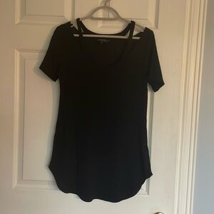 Women’s small Amaryllis t-shirt